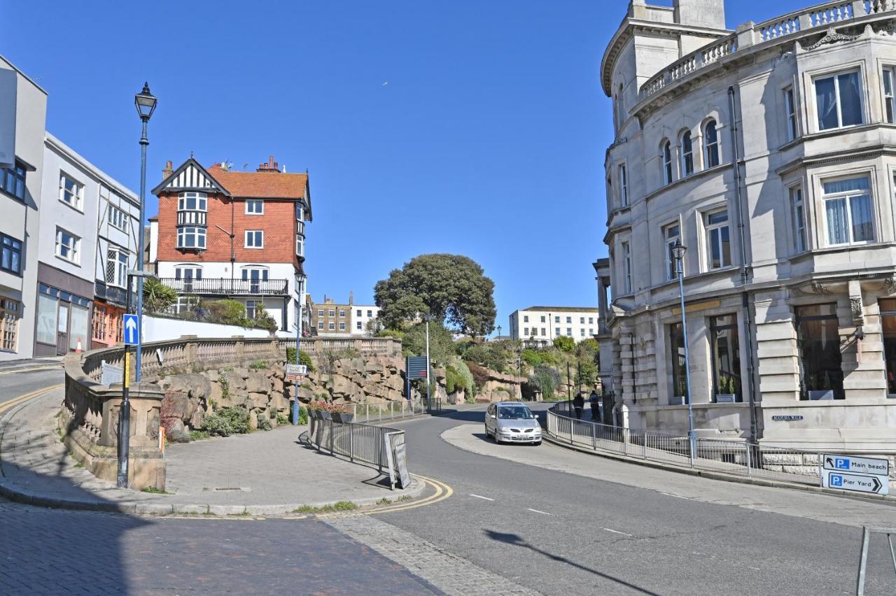 Spacious Designer 2Br Executive Apt, Near Beach & Marina, Central Location Ramsgate Esterno foto