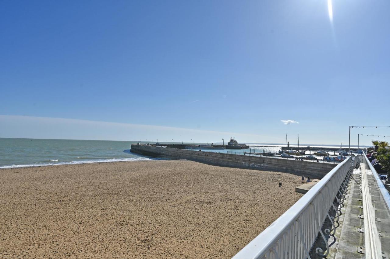 Spacious Designer 2Br Executive Apt, Near Beach & Marina, Central Location Ramsgate Esterno foto