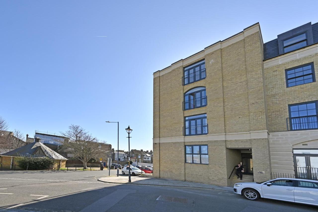 Spacious Designer 2Br Executive Apt, Near Beach & Marina, Central Location Ramsgate Esterno foto